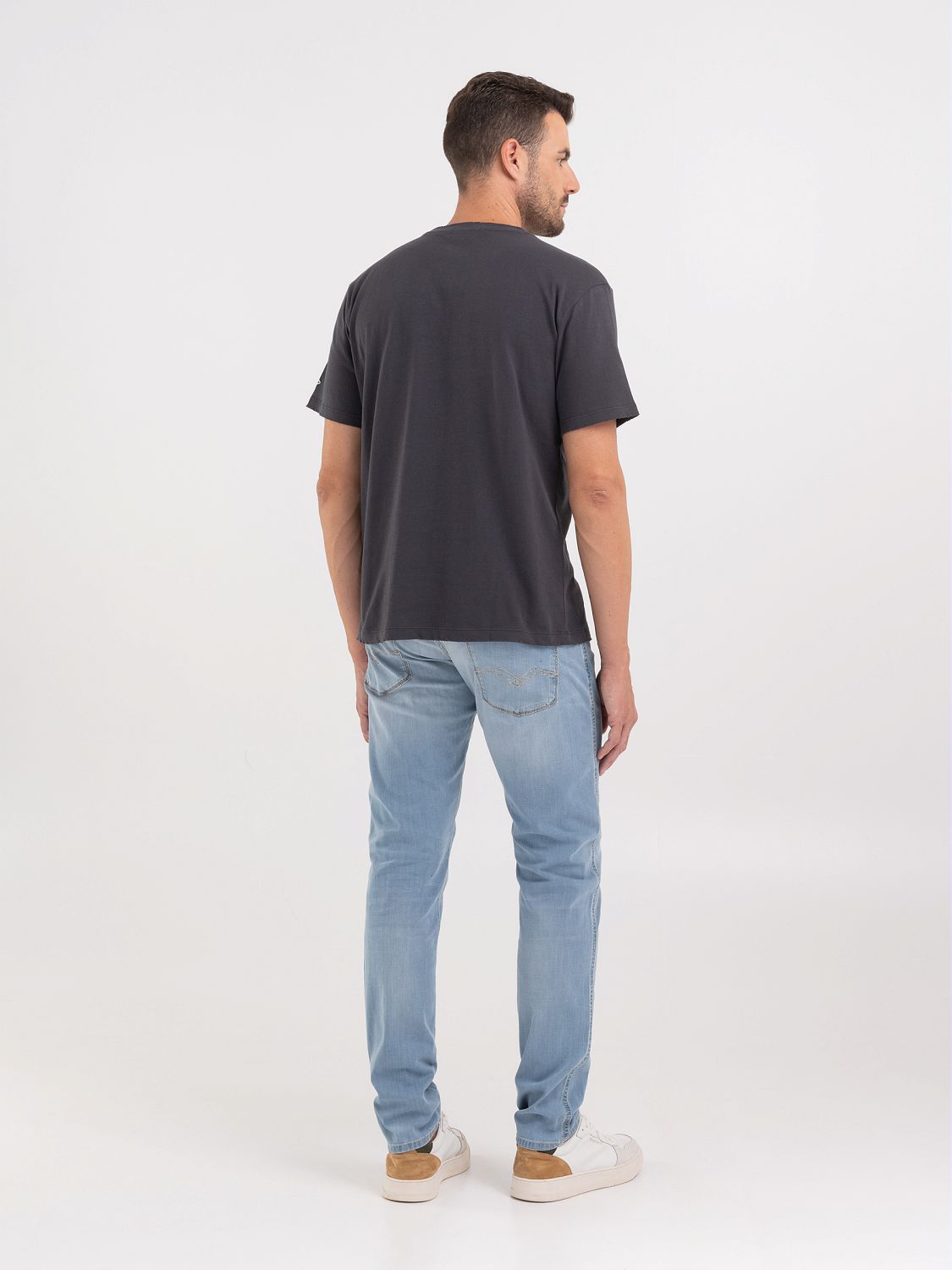 REPLAY T-SHIRT WITH DISTRESSED EFFECT AND RIDER PRINT